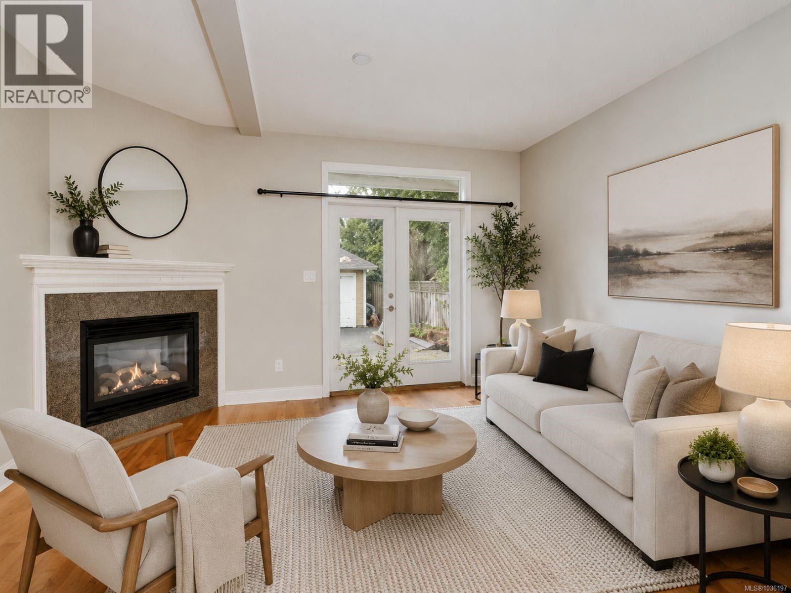 #2 1217 McKenzie St - 2
