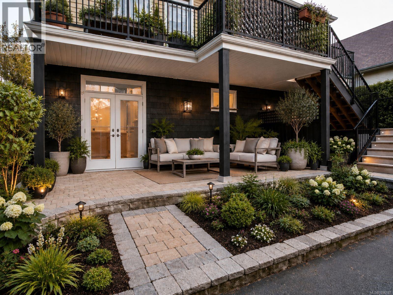 #2 1217 McKenzie St - 1