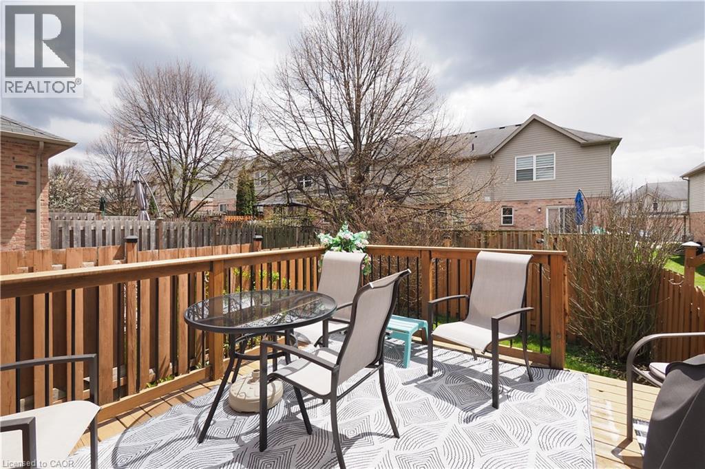 14 BROOKFIELD Crescent - 32