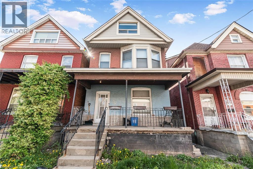 39 ARTHUR Street N - 3