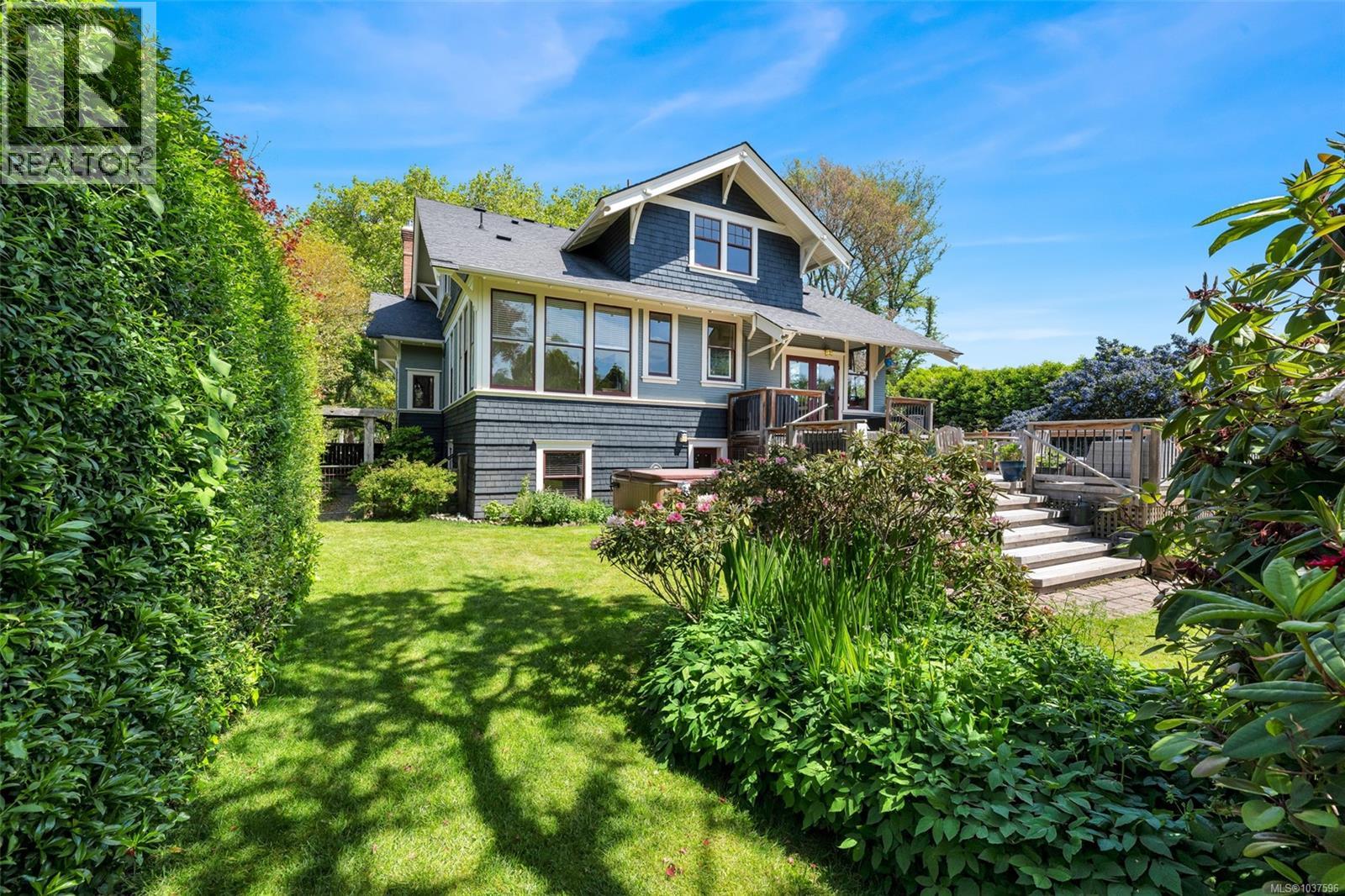 2753 Cavendish Ave - 10
