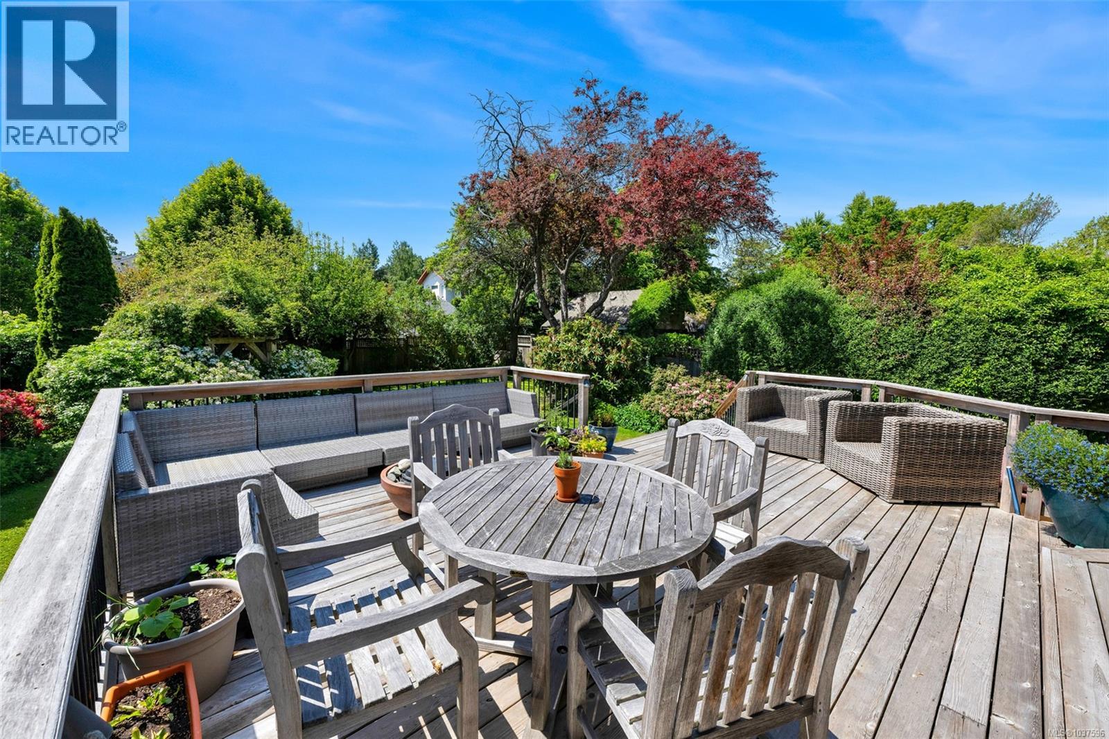 2753 Cavendish Ave - 23