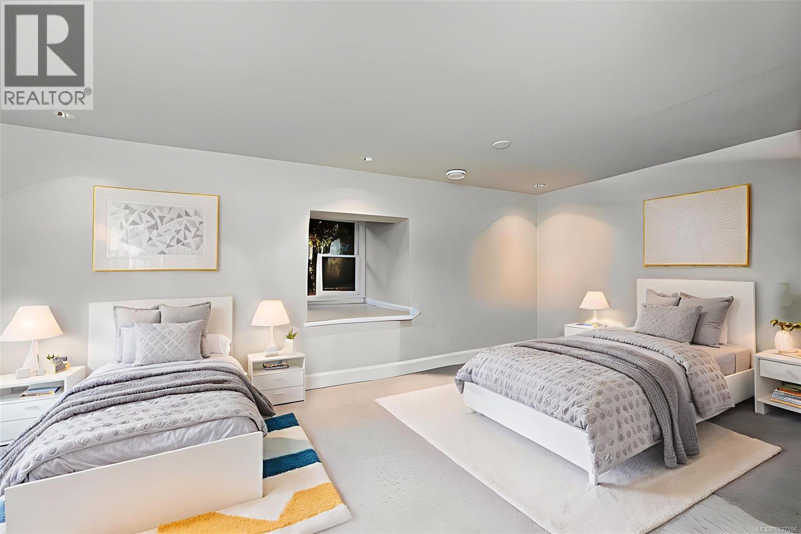 2753 Cavendish Ave - 53