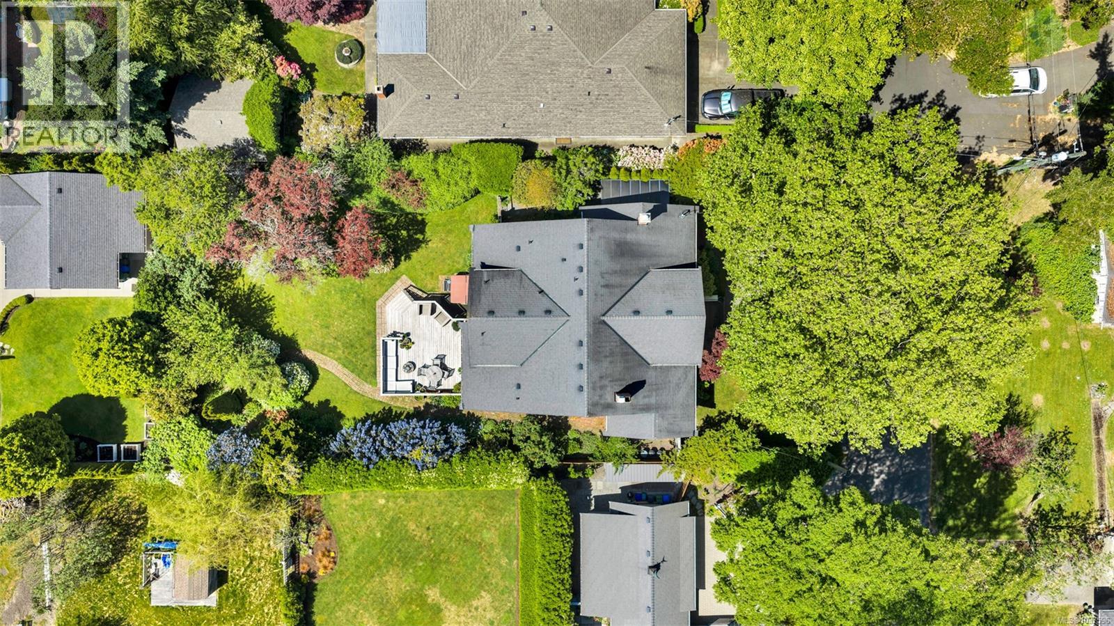 2753 Cavendish Ave - 62