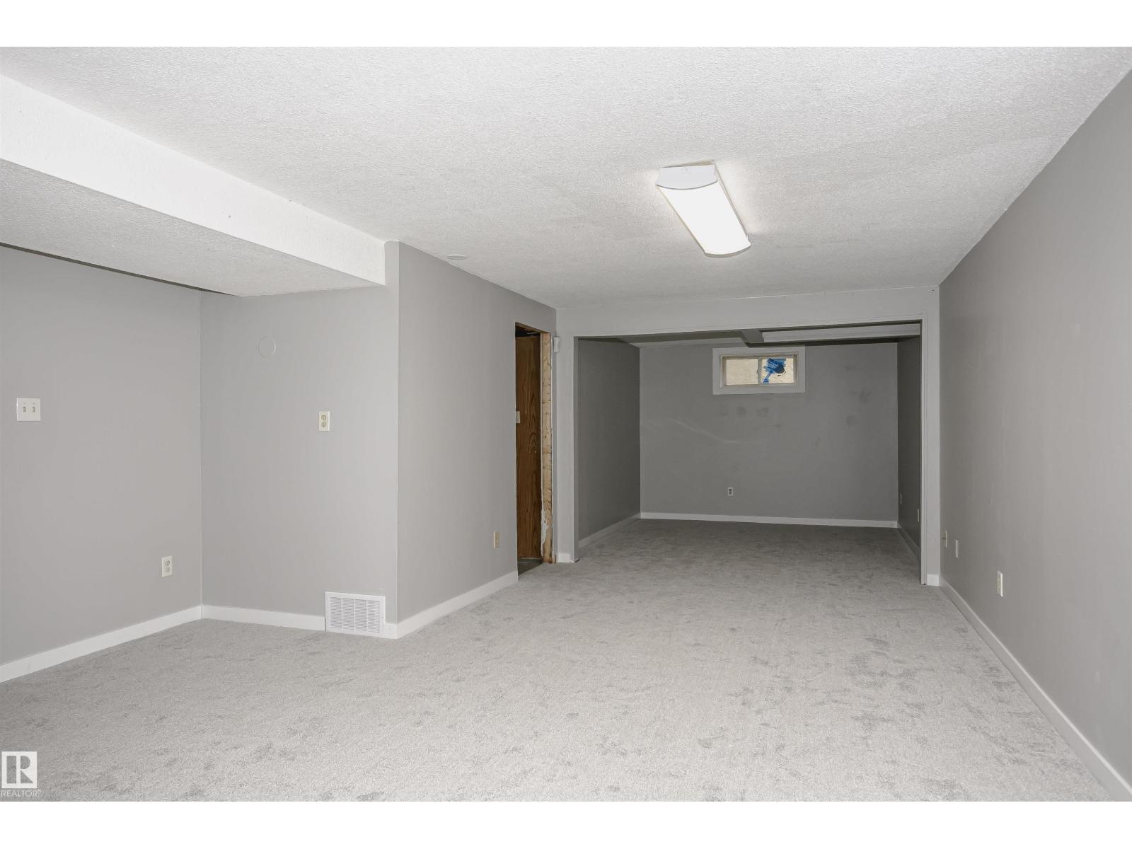 11436 161 AV NW - 30