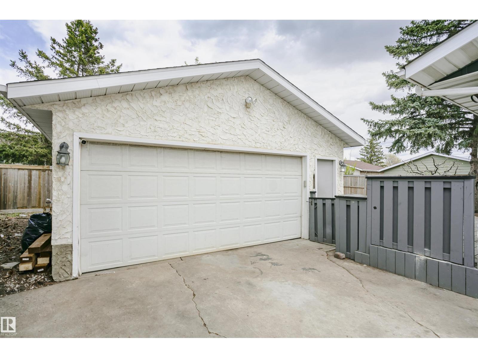 11436 161 AV NW - 46