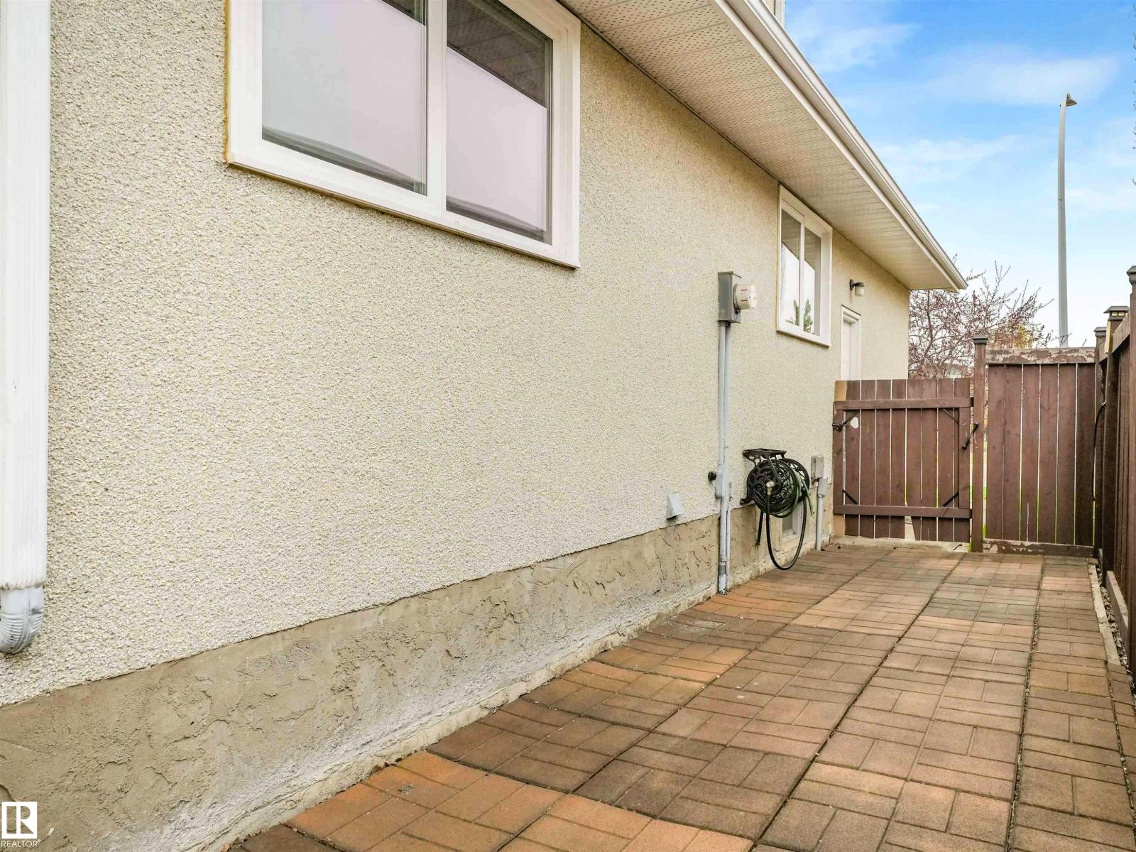 11432 144 AV NW NW - 11