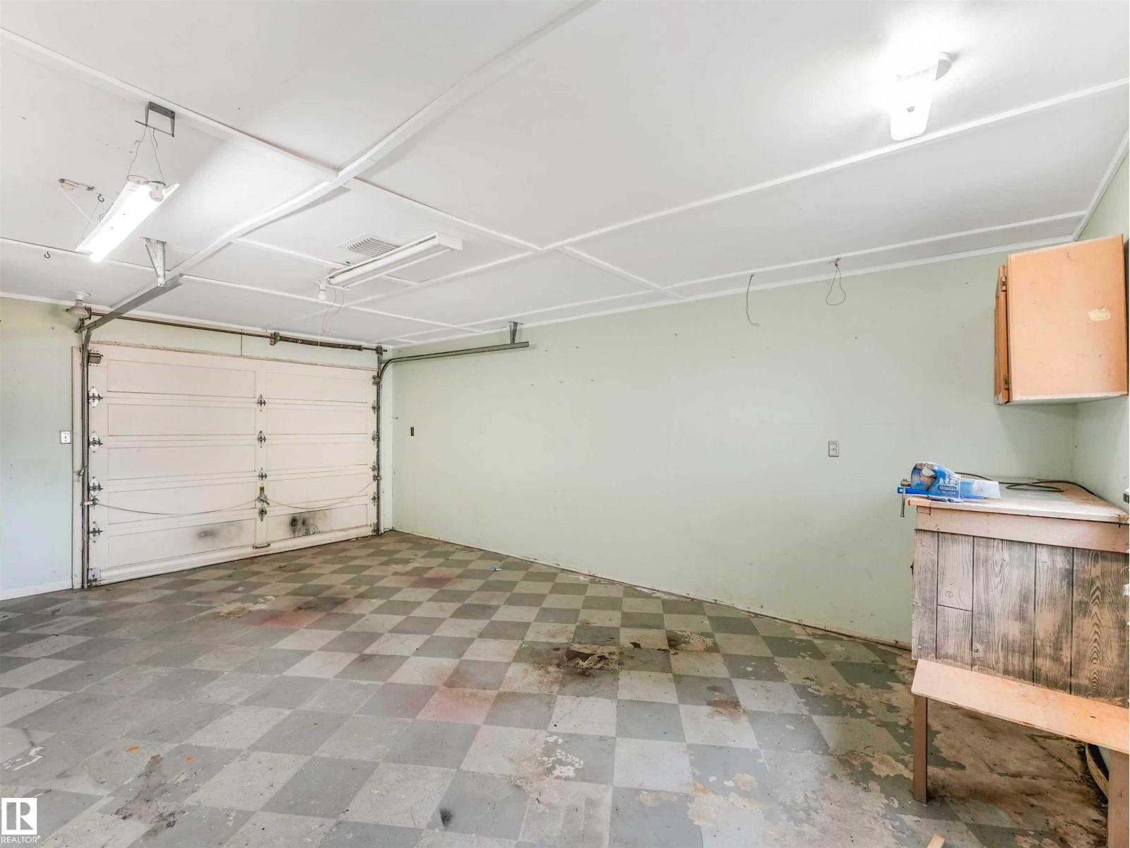 11432 144 AV NW NW - 66
