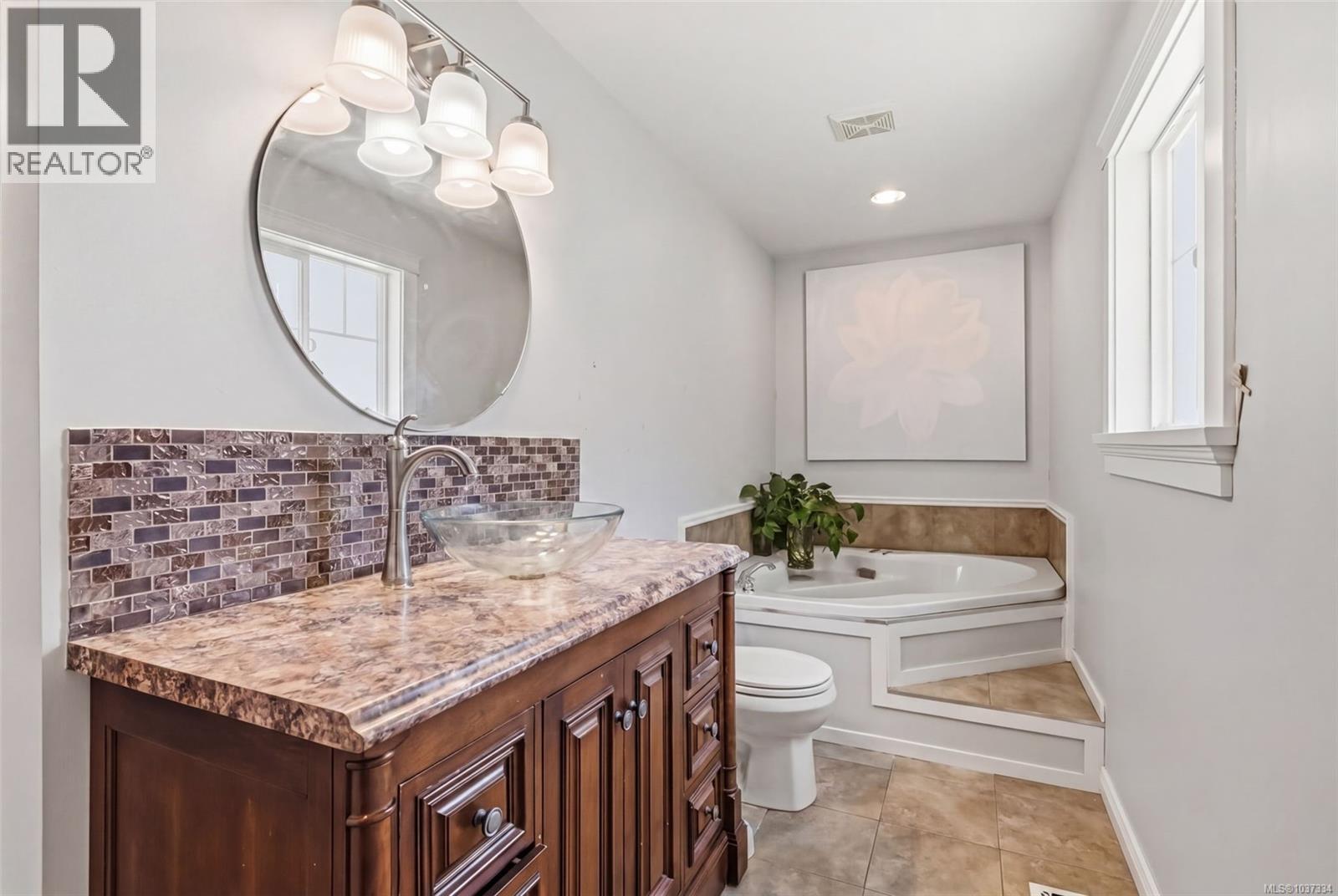 3314 West Oak Pl, Langford