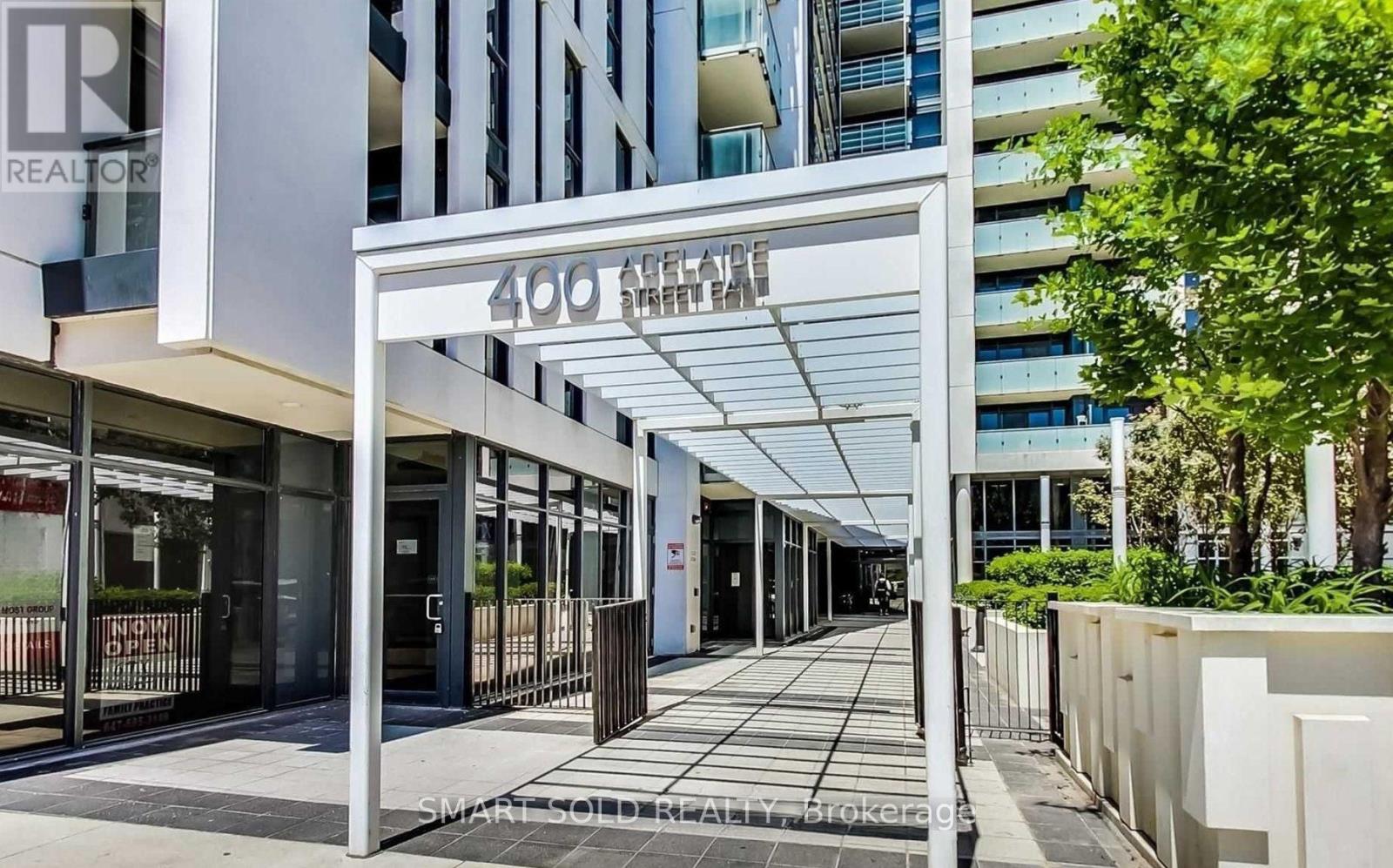 Listing photo of 2310 - 400 ADELAIDE STREET