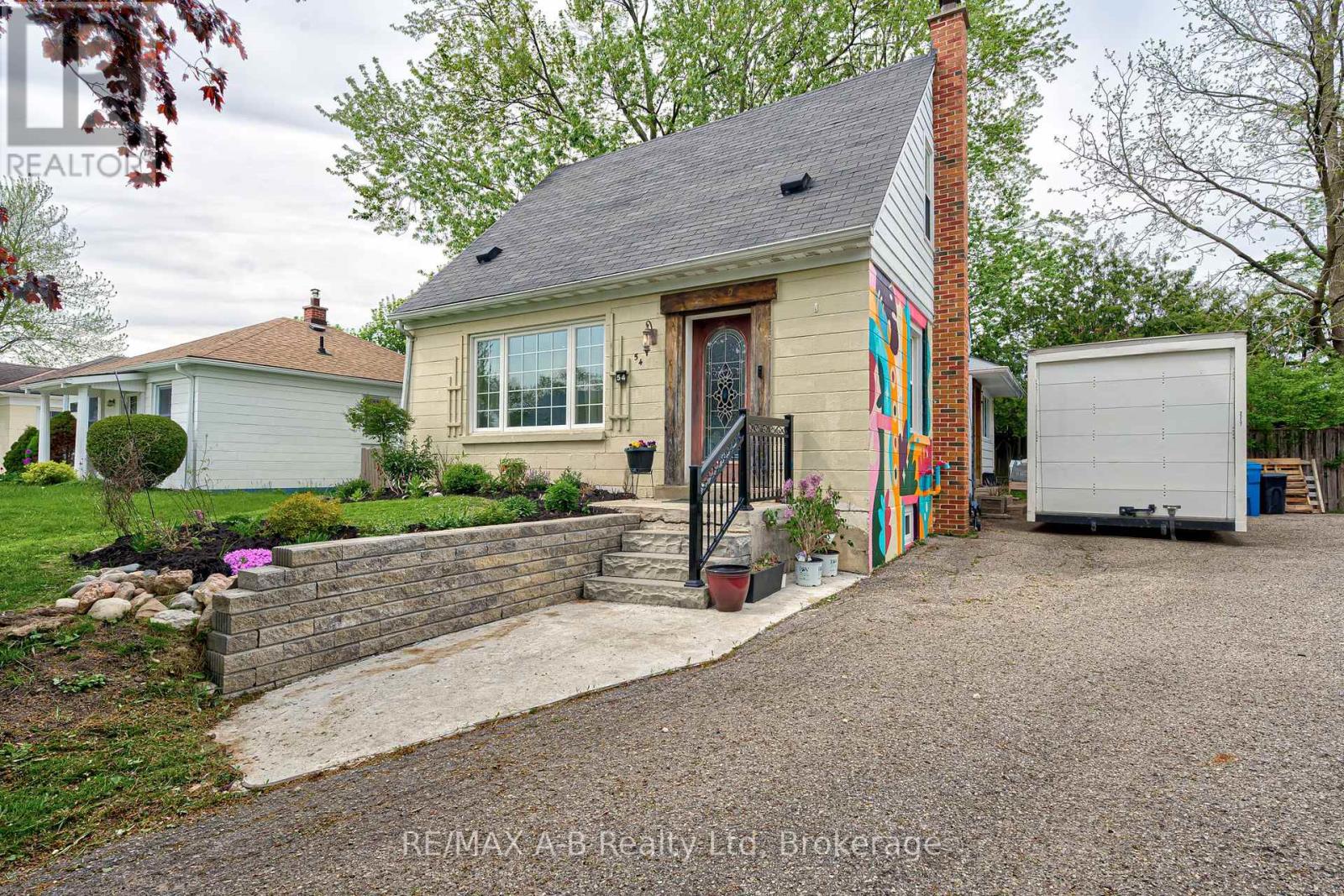 54 CORIANO STREET - Image 2