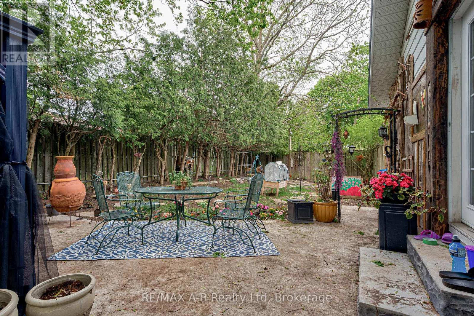 54 CORIANO STREET - 43