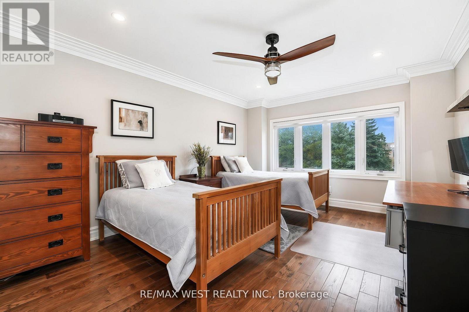 31 GARRIOCK COURT - 14