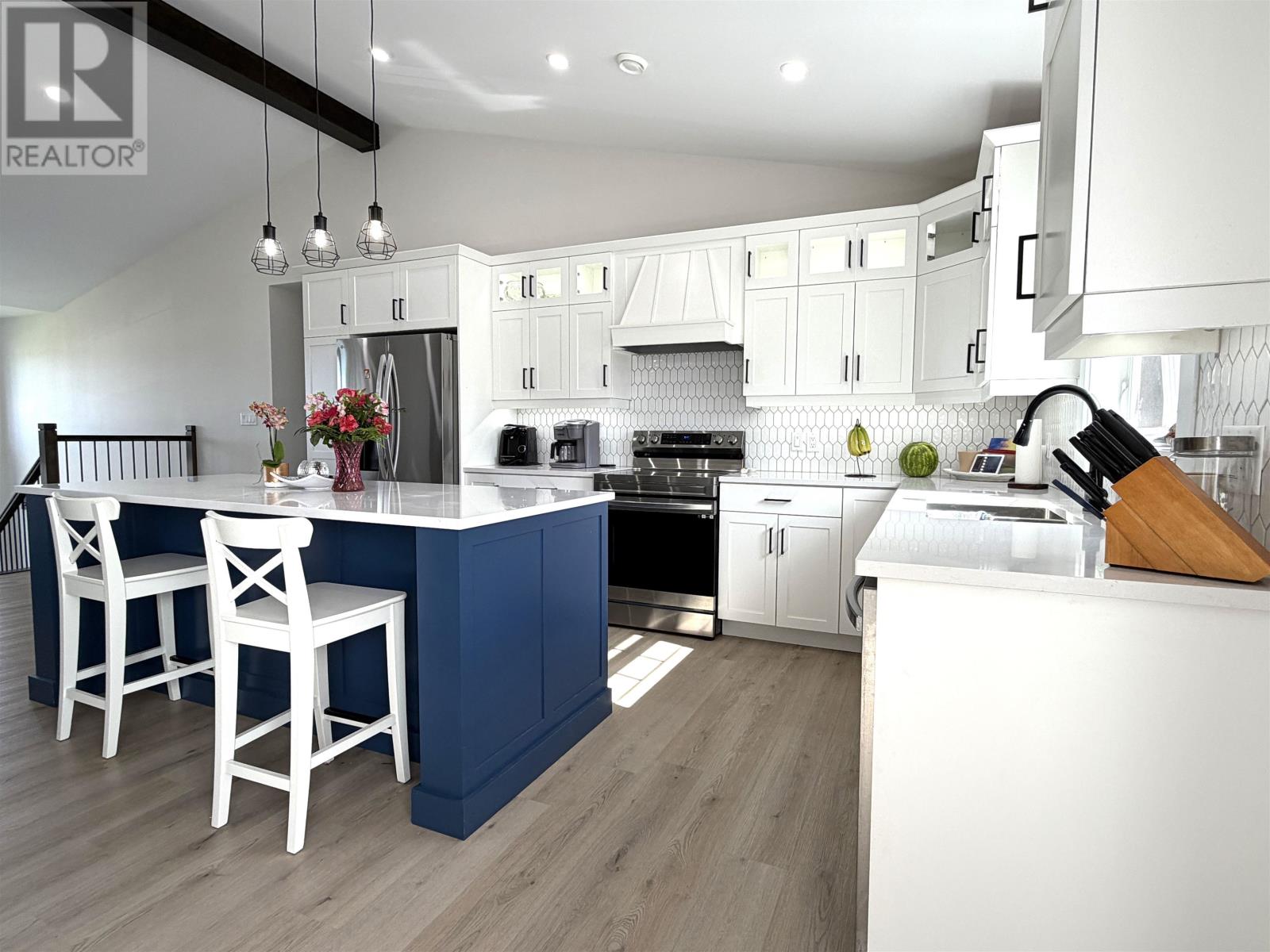 16 BRIDGET Drive - Image 2