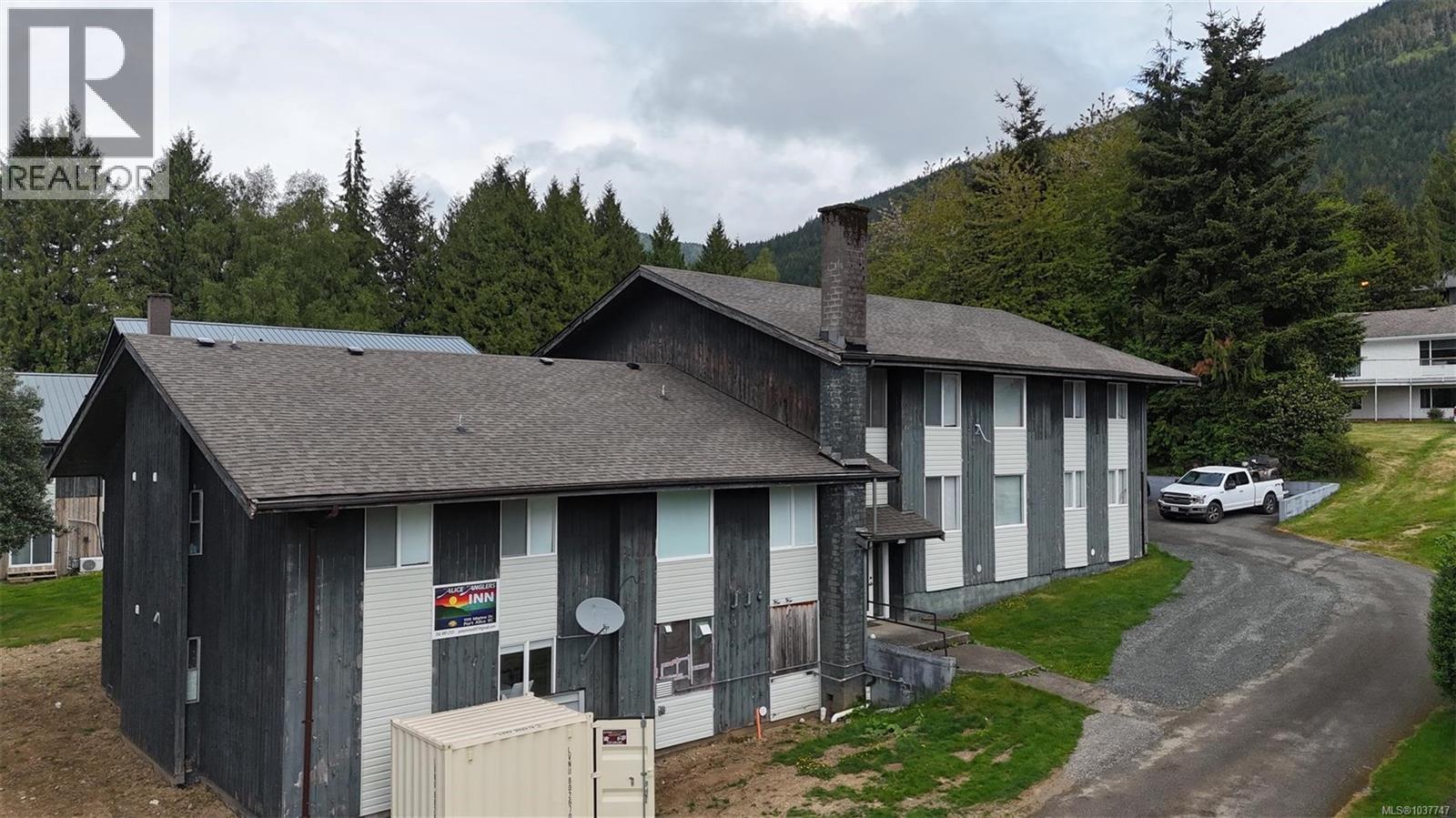 1111 Marine Dr - 10