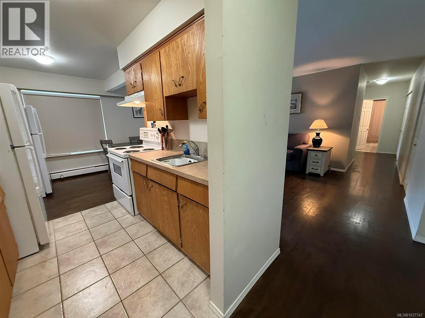 1111 Marine Dr - 33