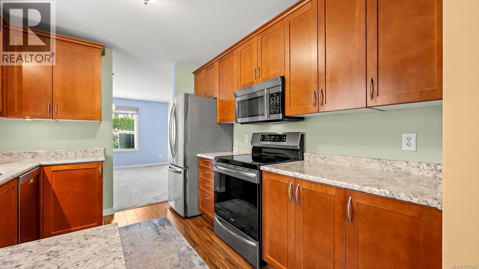 #5 1050 8th St - 7