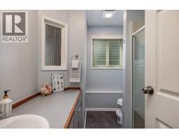 8045 Harmony Cres, Merville, BC V0R2M0 Photo 32