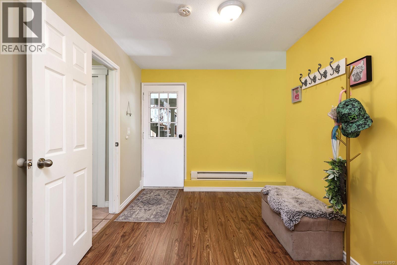 8045 Harmony Cres - 34