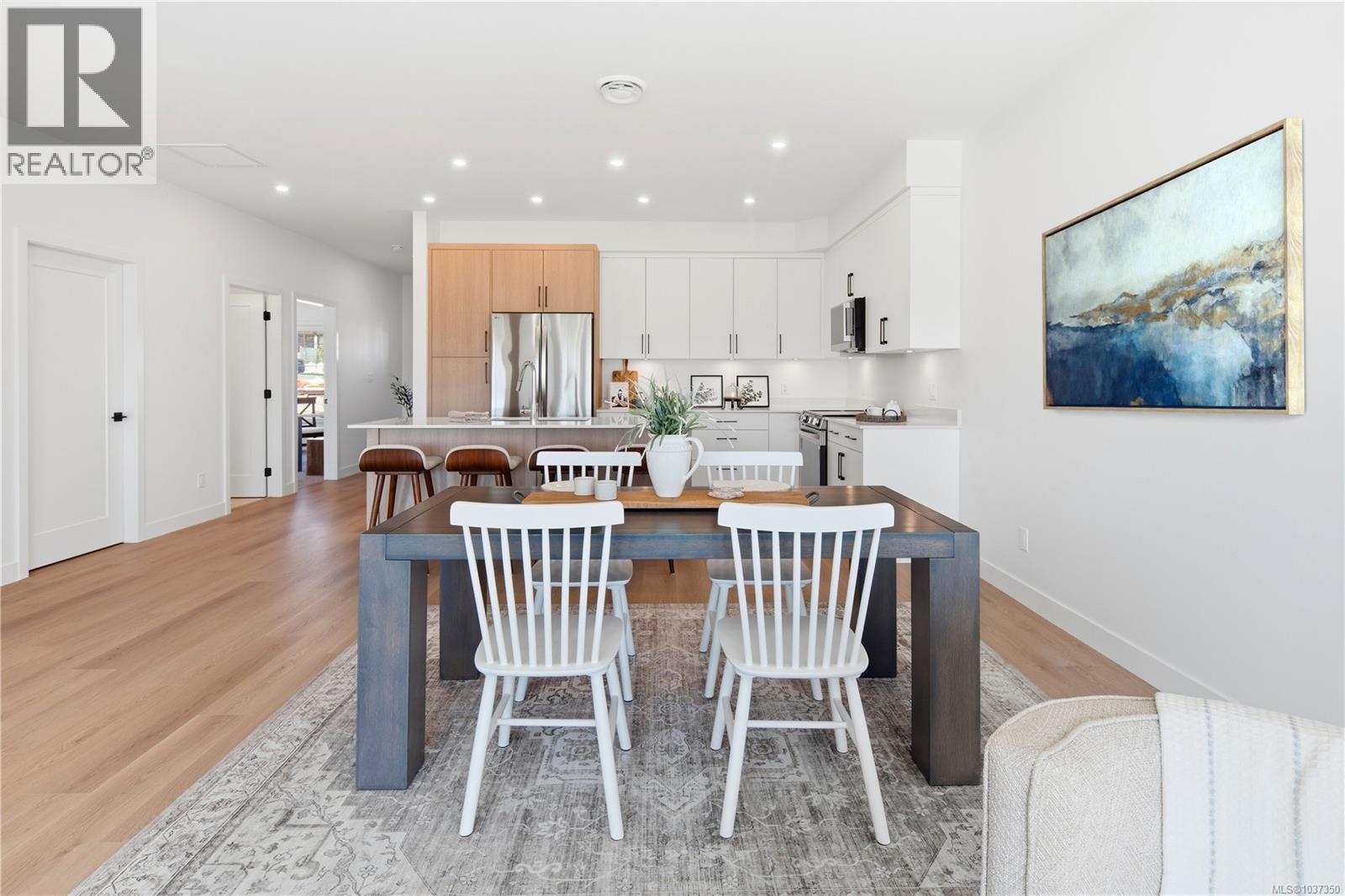 301 7057 Central Saanich Rd, Central Saanich