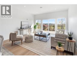 301 7057 Central Saanich Rd, Central Saanich, BC V8M1Y3 Photo 10