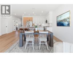 301 7057 Central Saanich Rd, Central Saanich, BC V8M1Y3 Photo 9