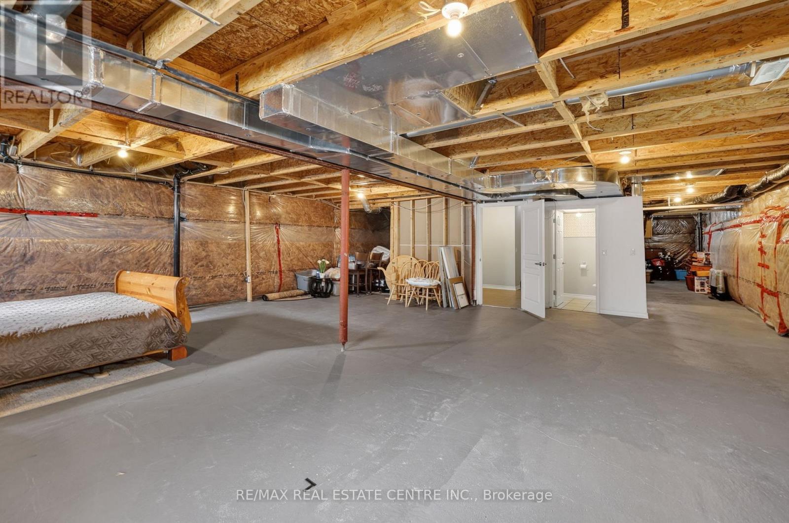 256 JOHNSON DRIVE - 26