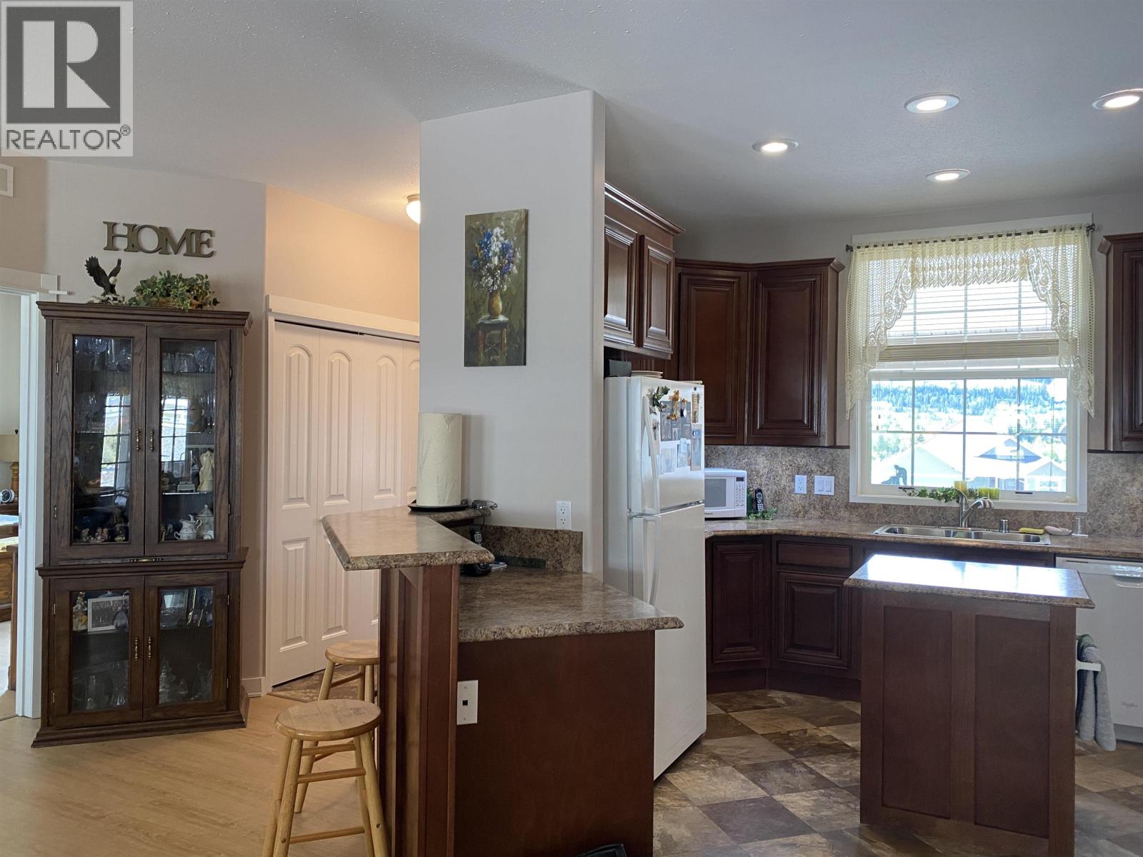 308 BLACKSTOCK ROAD - 7