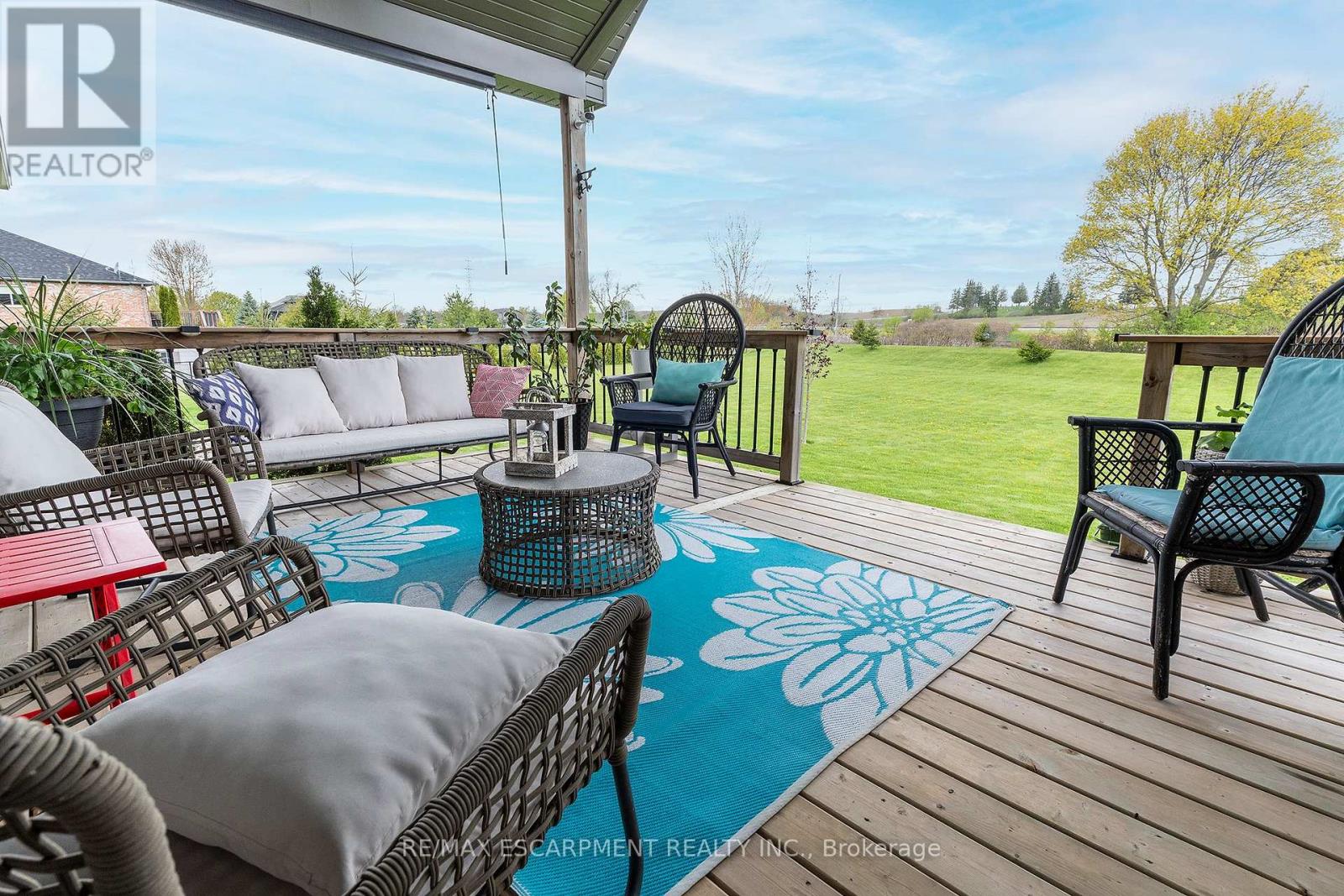6 MACNEIL COURT - 34
