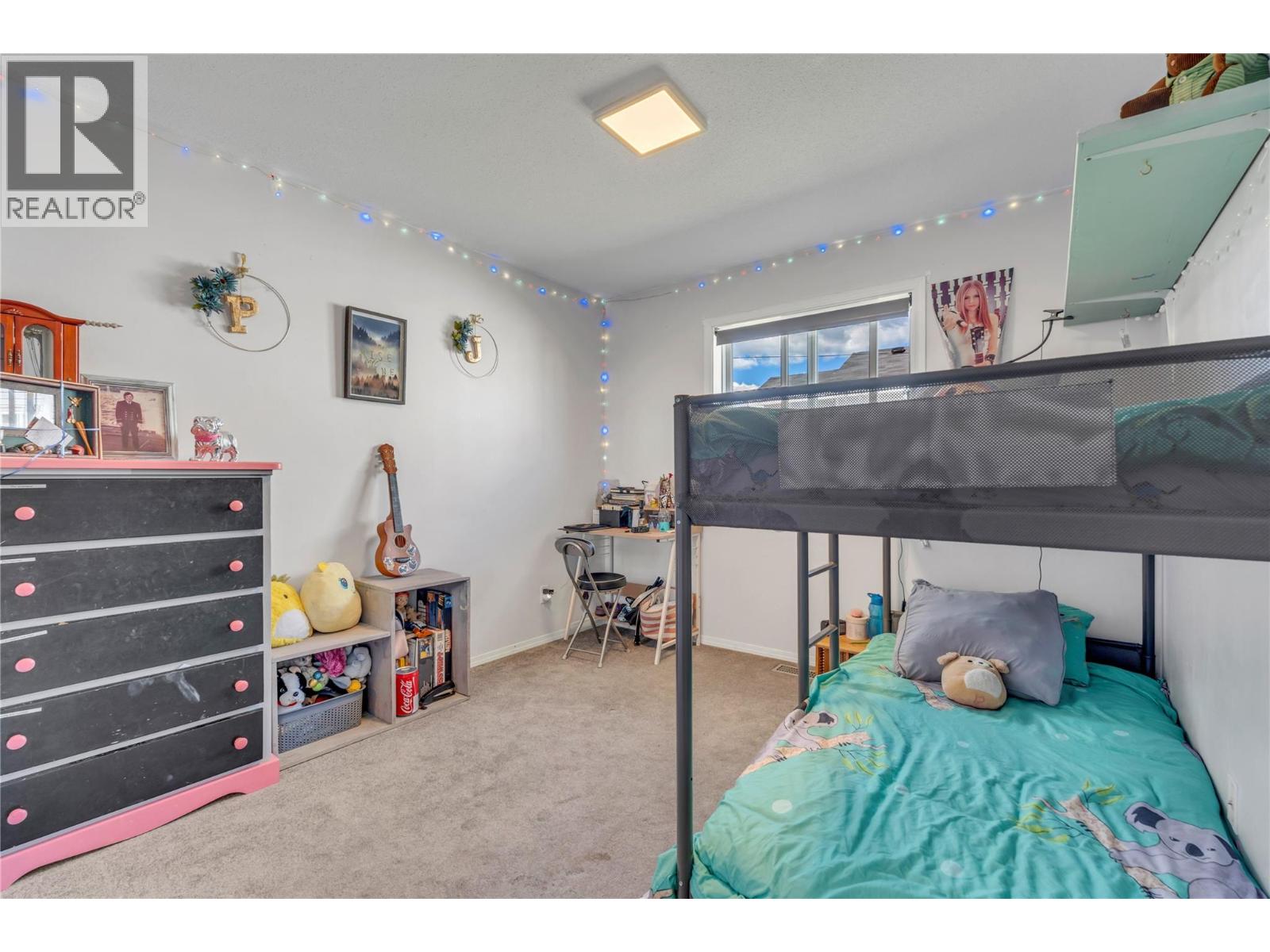 9714 Sargeant Street, Summerland