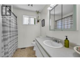 9714 Sargeant Street, Summerland, BC V0H1Z3 Photo 11