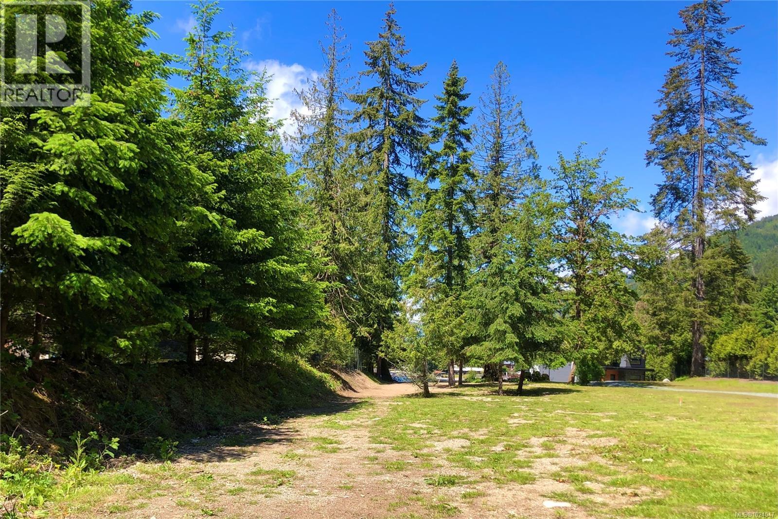 LOT B Sa-Seen-Os Rd, Youbou