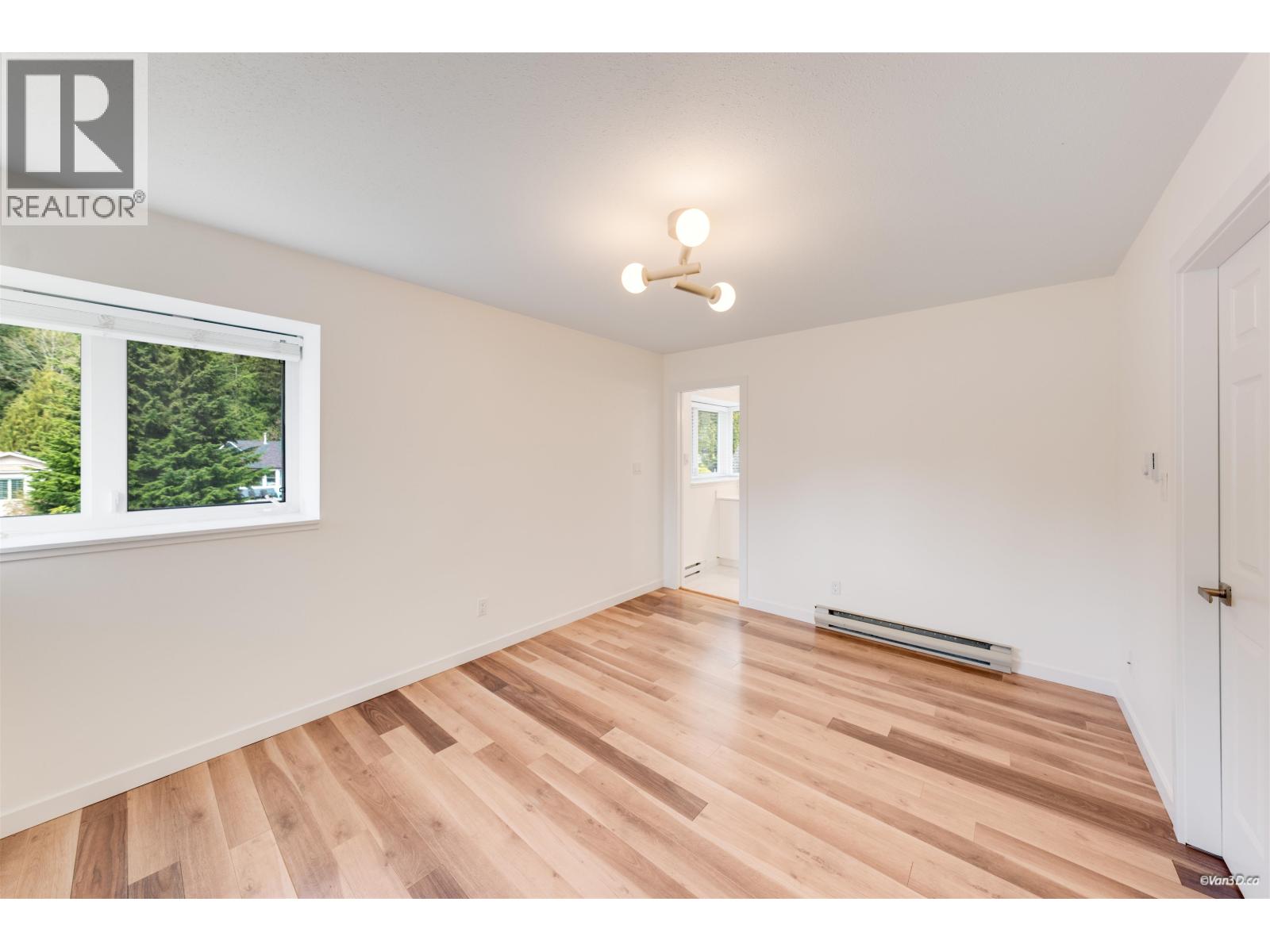 1004 PIA ROAD, Squamish