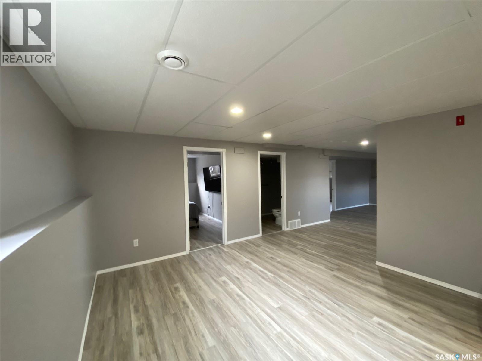 31 Ross DRIVE - 26