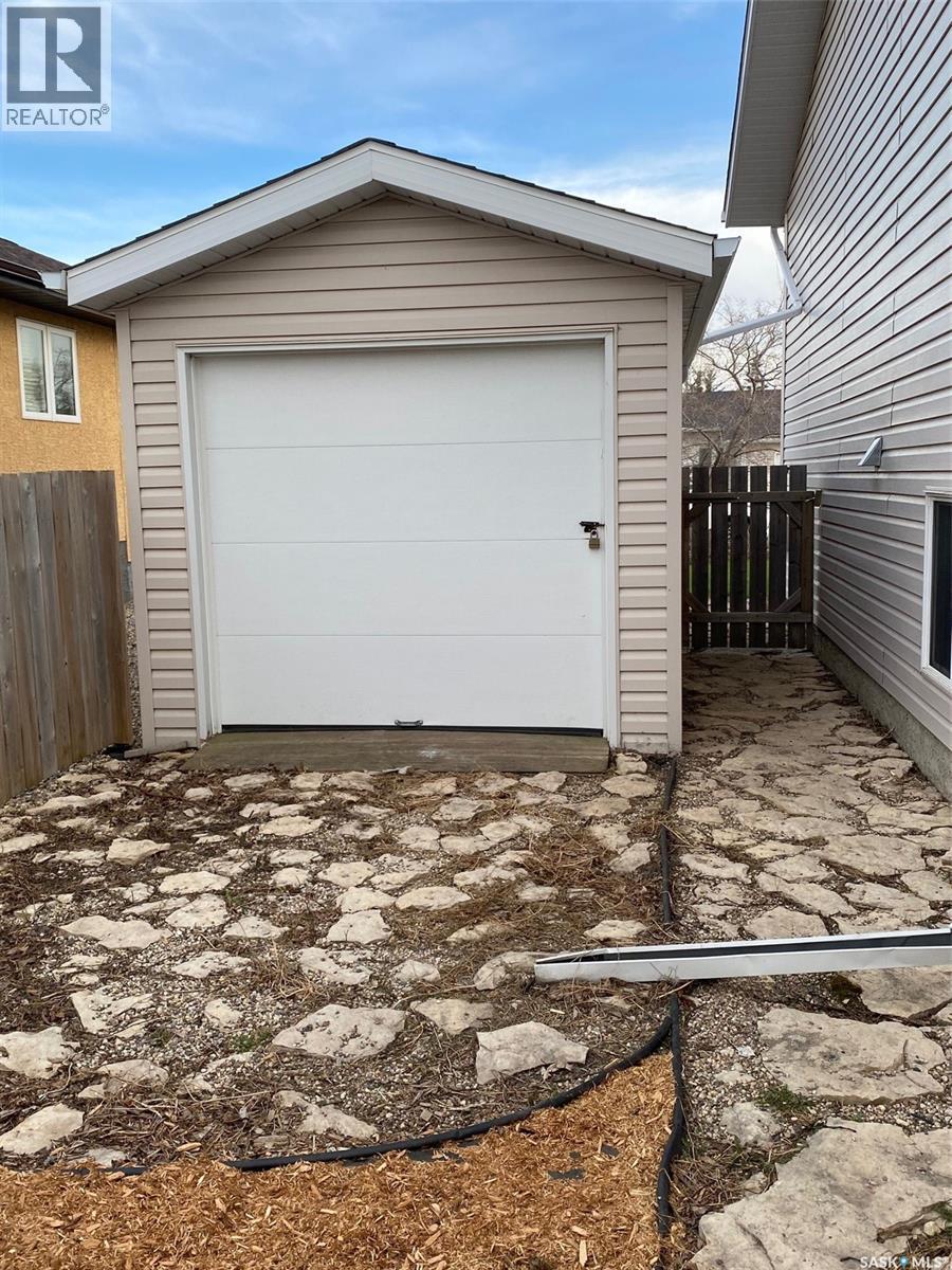 31 Ross DRIVE - 40