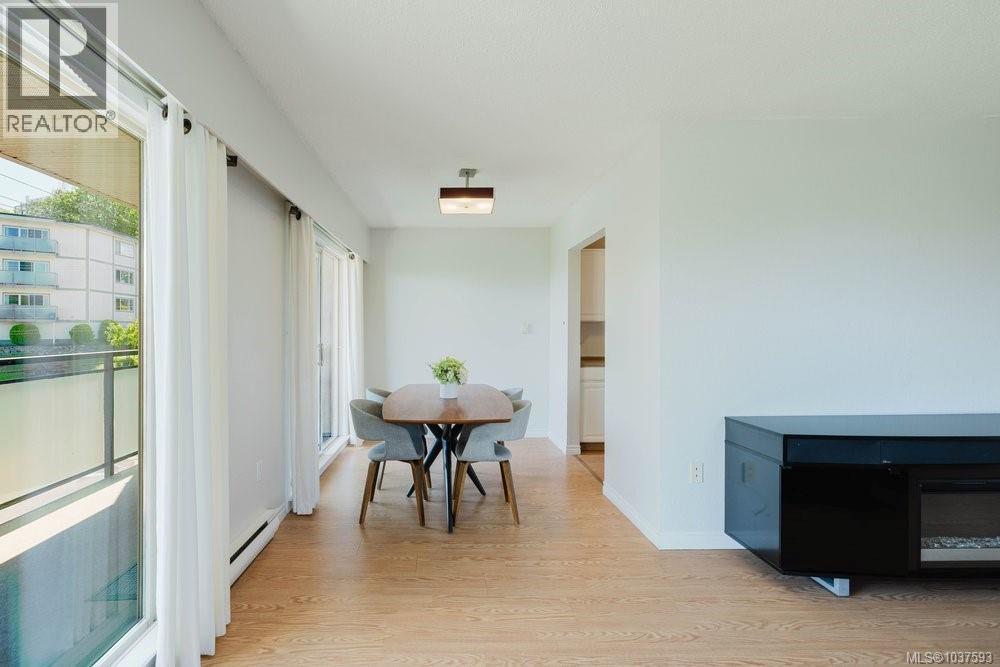 #306 1545 Pandora Ave - 4