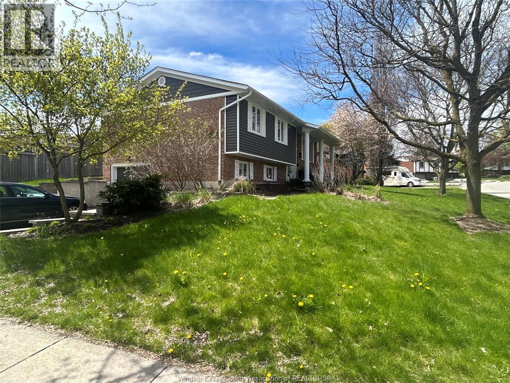 1 SUNSET PLACE, Elmira, Ontario, N3B3E2 — Photo 7