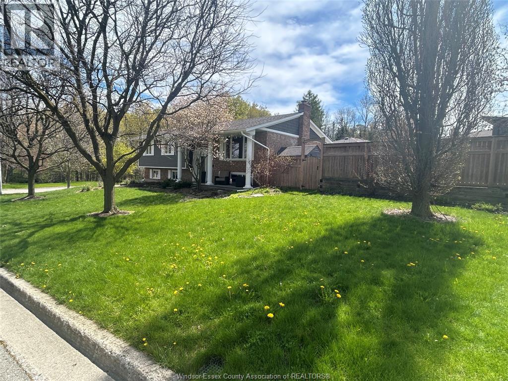 1 SUNSET PLACE, Elmira, Ontario, N3B3E2 — Photo 8