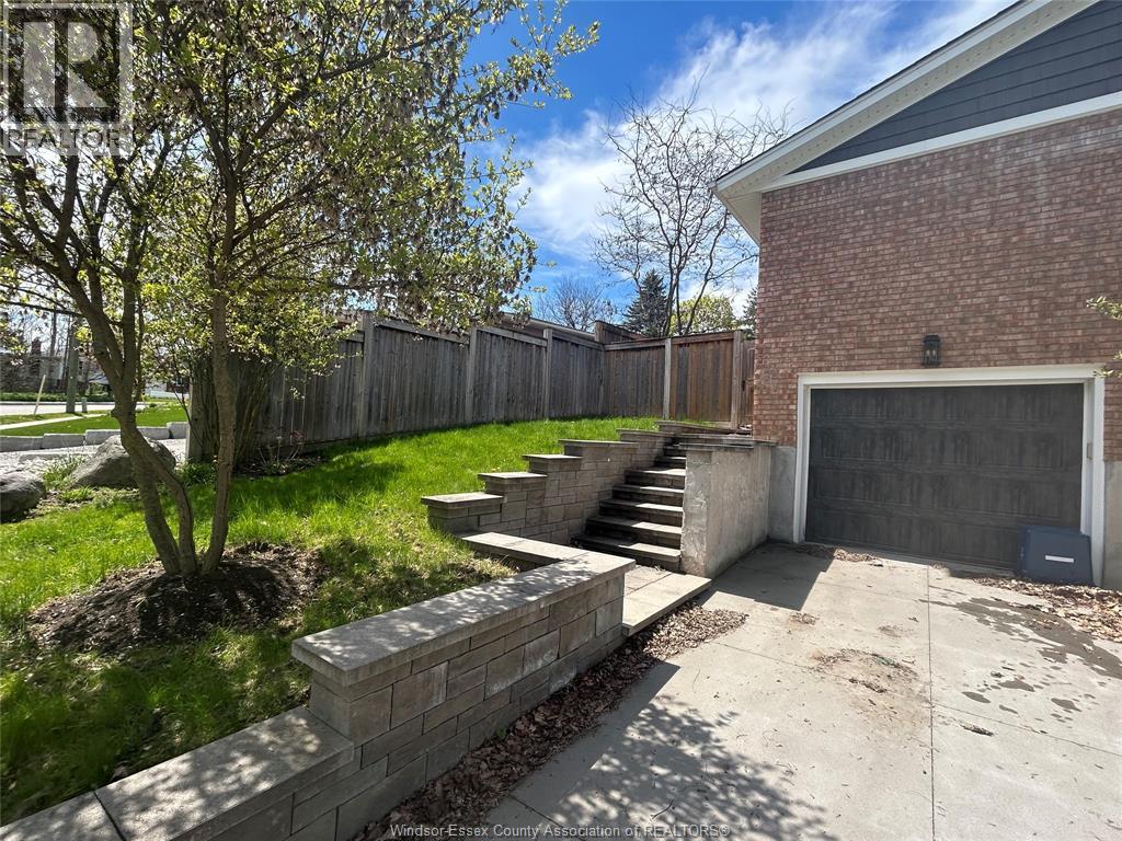 1 SUNSET PLACE, Elmira, Ontario, N3B3E2 — Photo 6