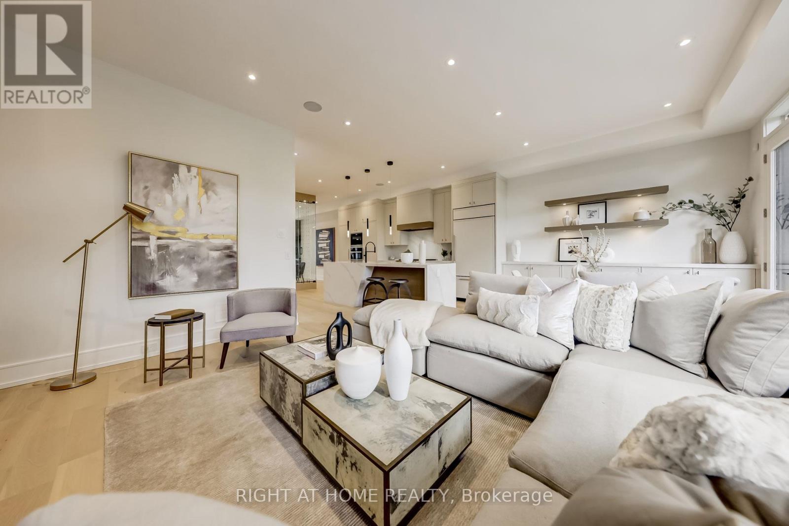 102 PARKLEA DRIVE - 17