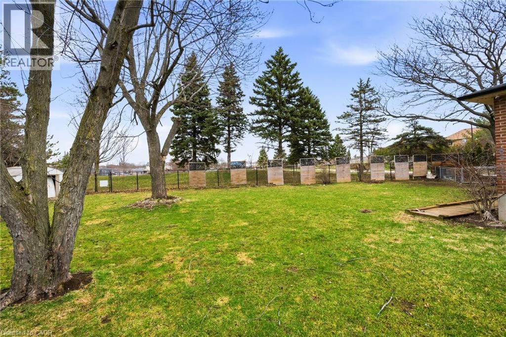 21 MILVERTON Close, Waterdown, Ontario, L8B0B1 — Photo 27