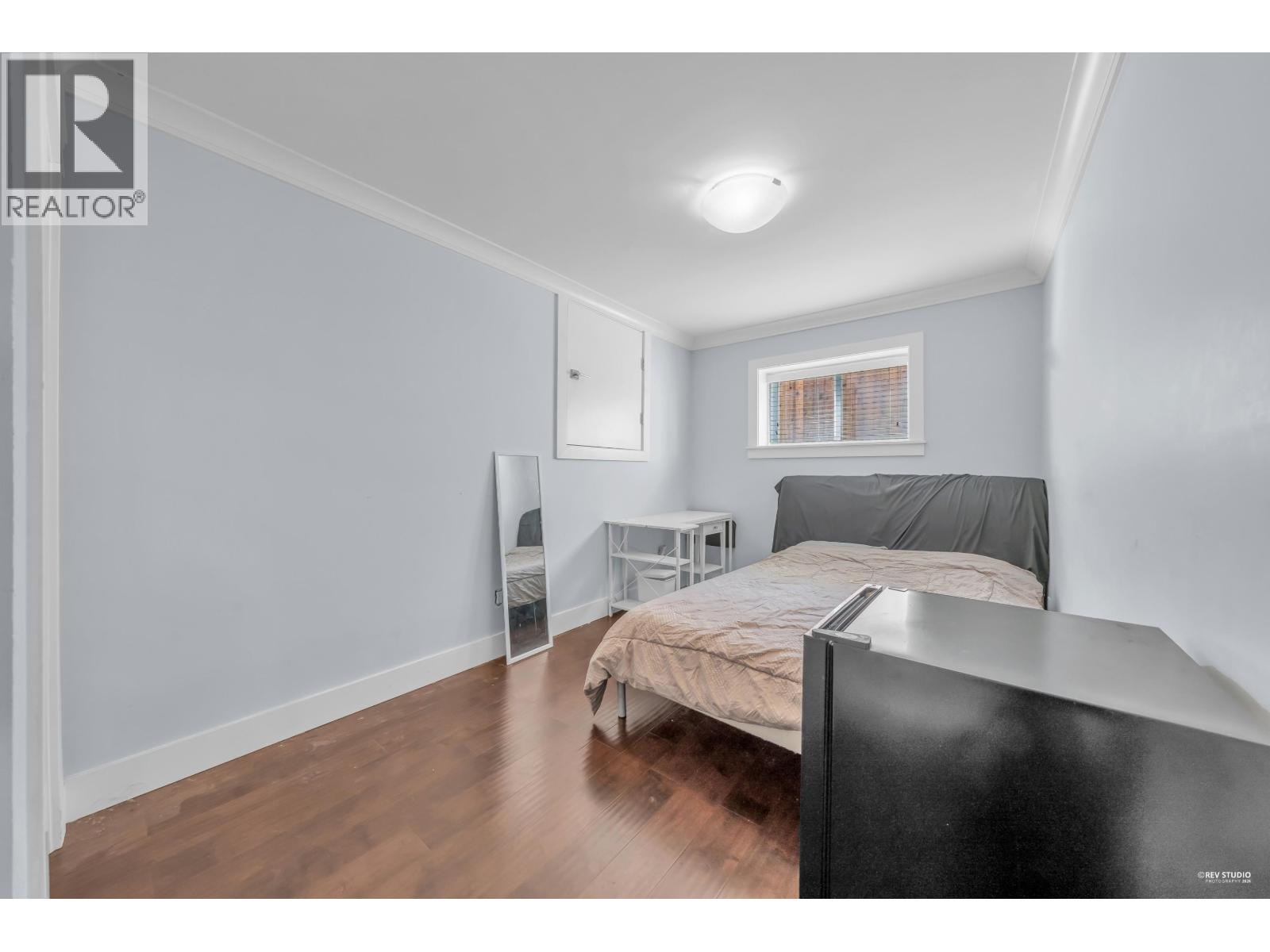 4133 VICTORY STREET, Burnaby