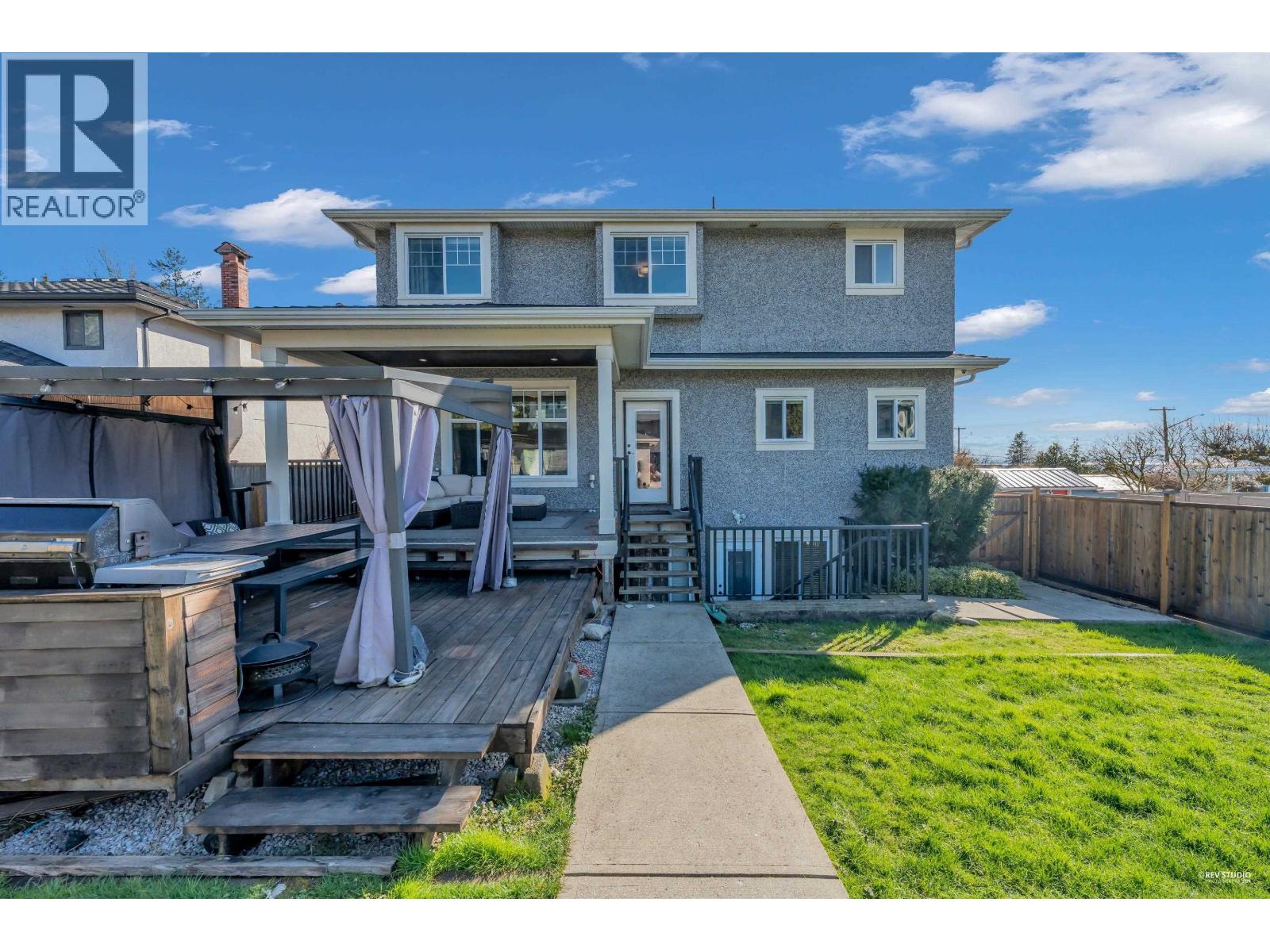 4133 VICTORY STREET, Burnaby