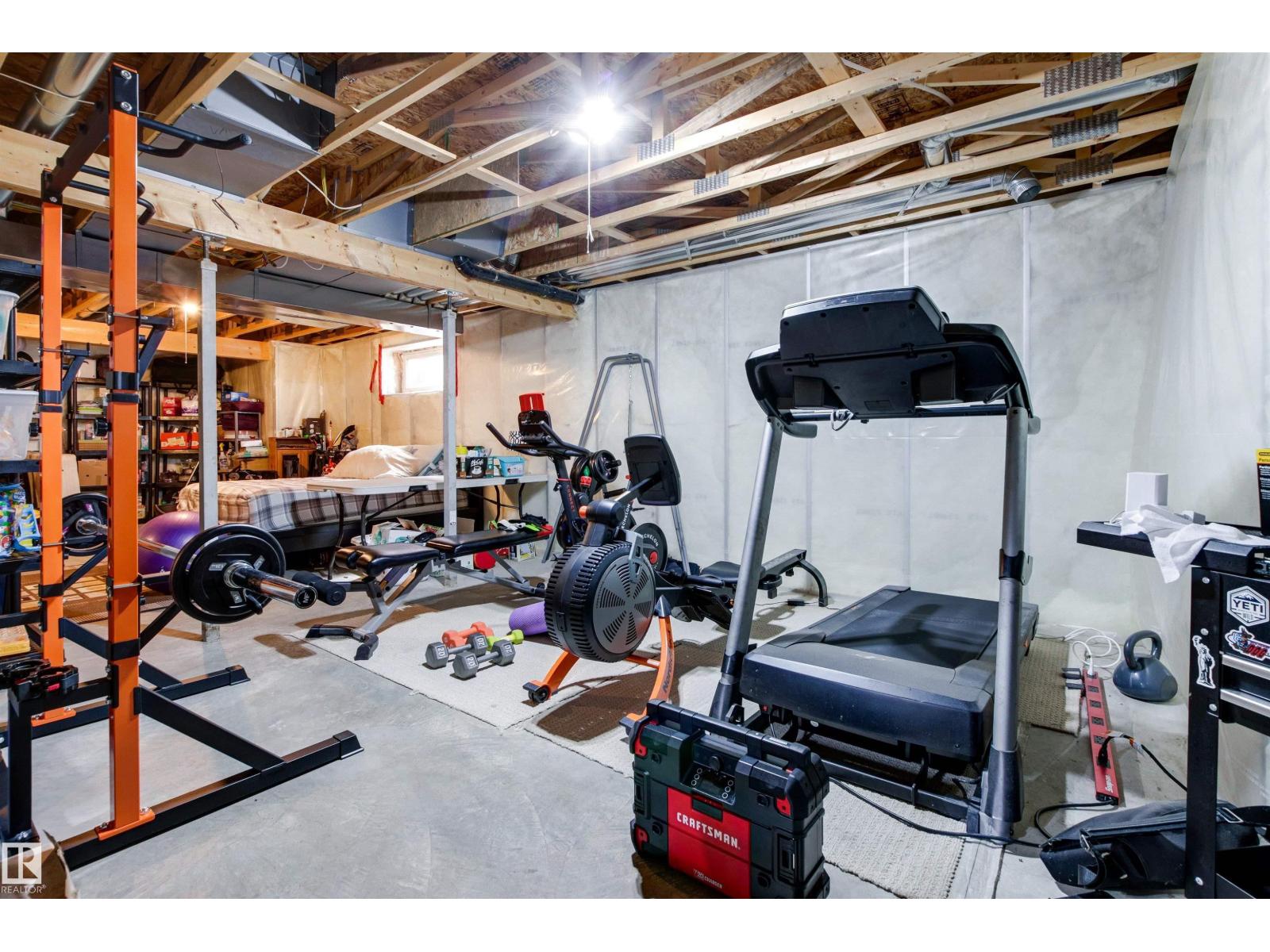607 77 ST SW - 62