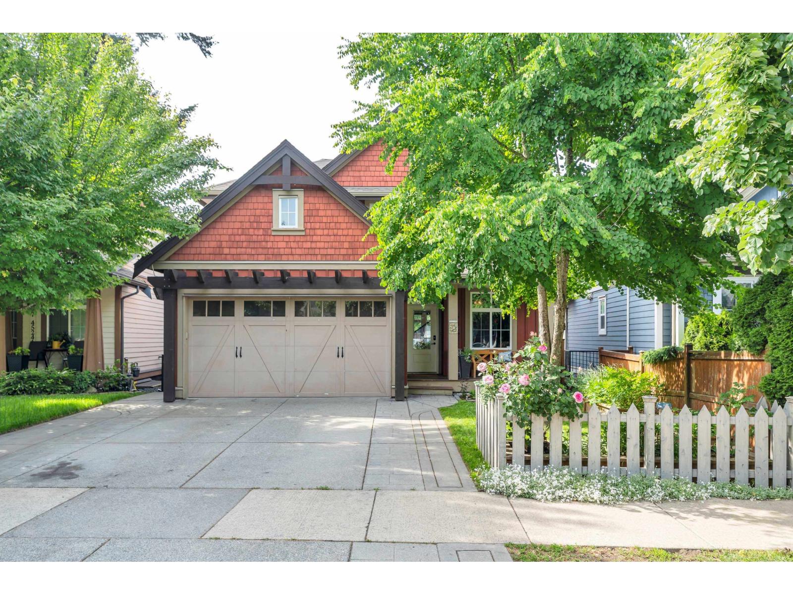 6 45241 NICOMEN Crescent - main photo