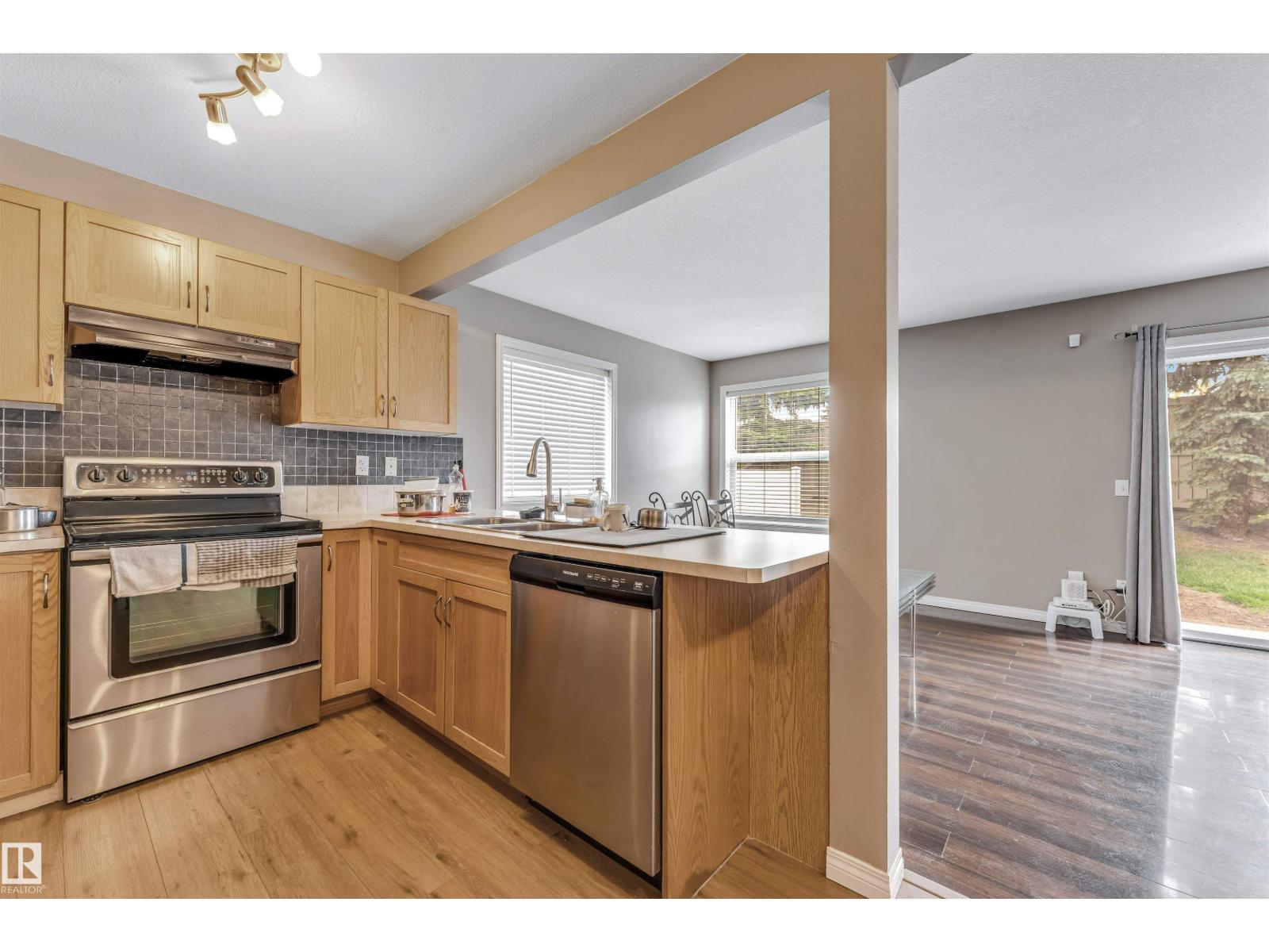 #135 150 EDWARDS DR SW - 22