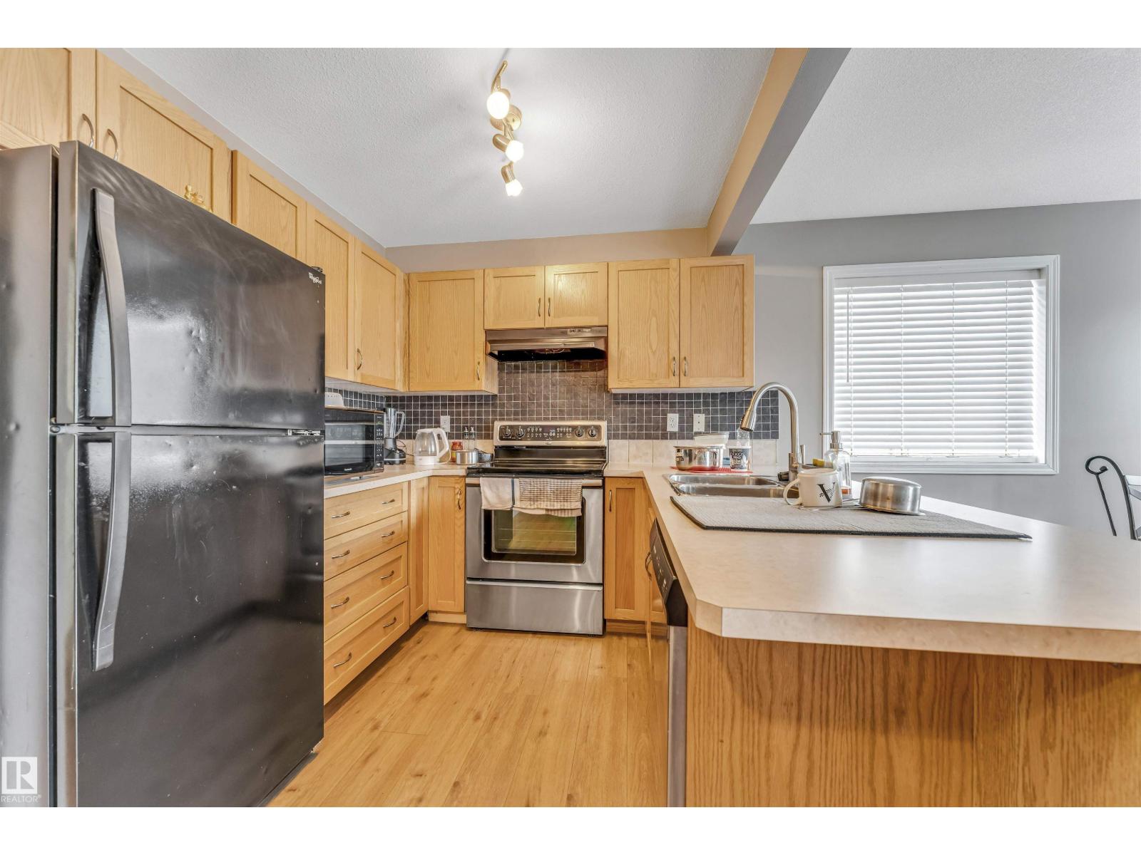 #135 150 EDWARDS DR SW - 23