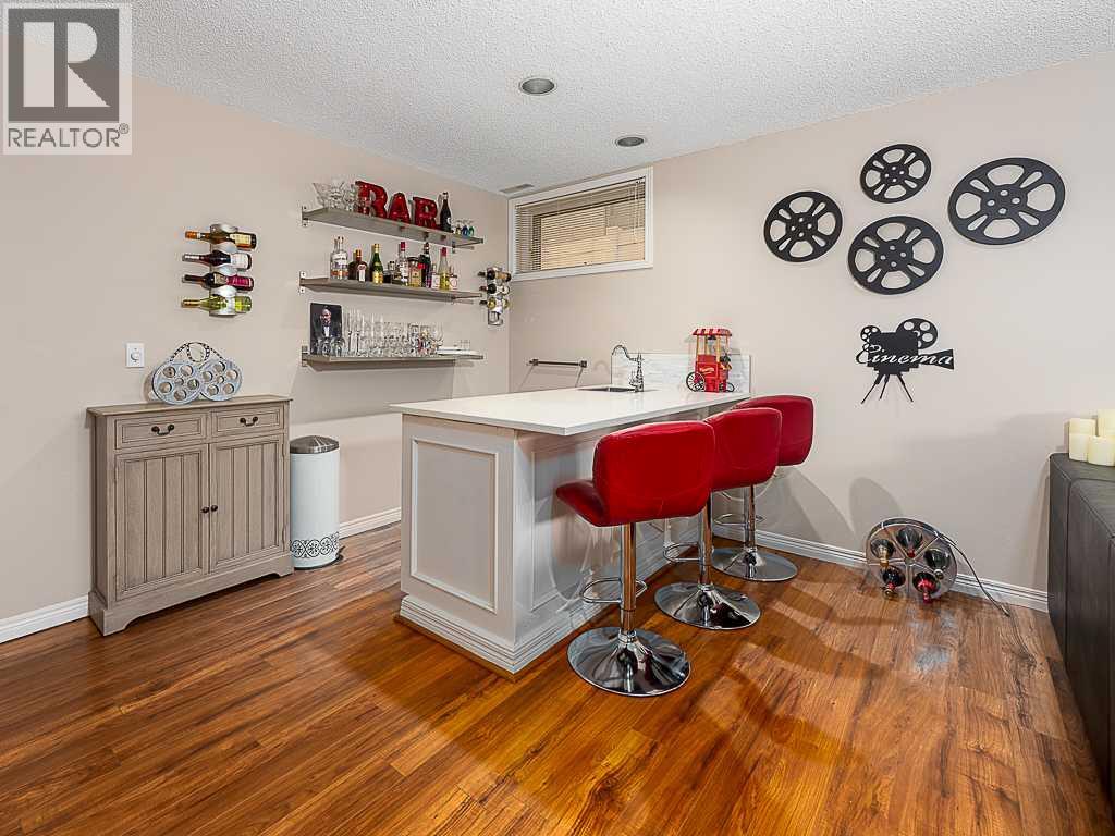 136 24 Avenue NW - 24