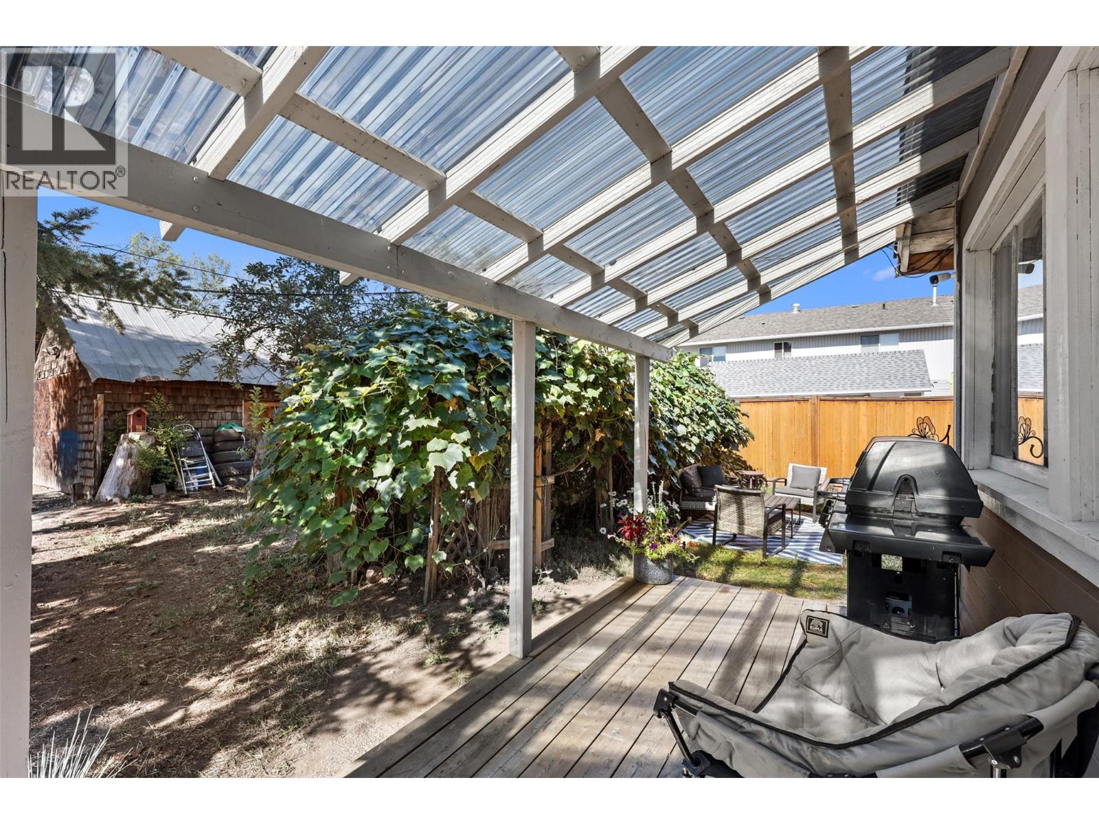 363 CAMPBELL Avenue - 24
