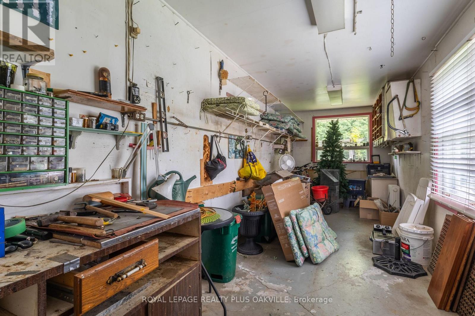 1310 TANSLEY DRIVE - 44